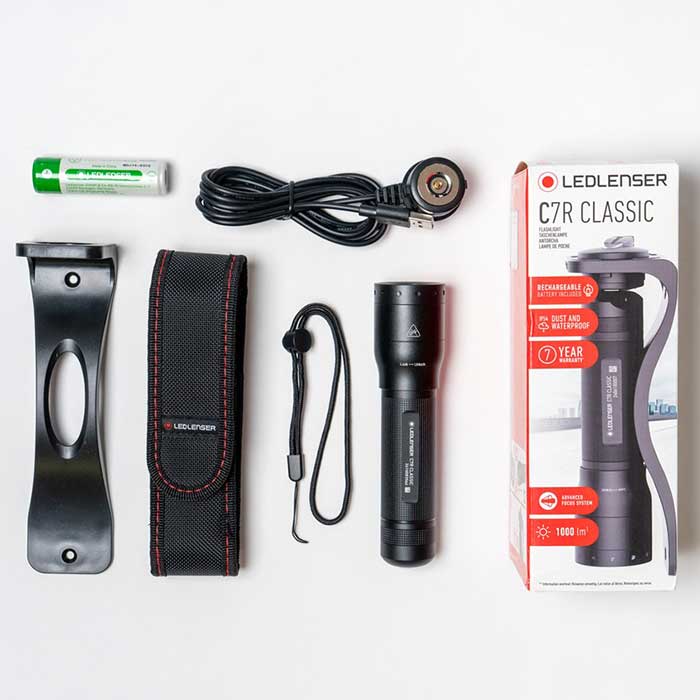 C7R Classic: 18650充電池 × テールキャップスイッチで使い勝手抜群【公式サイト限定専売モデル】