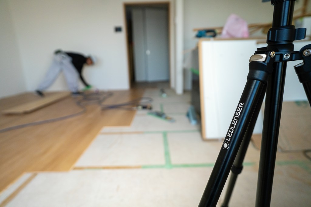 ロングエレベーター三脚 エリアライト専用/ 最高3m 型番 503212