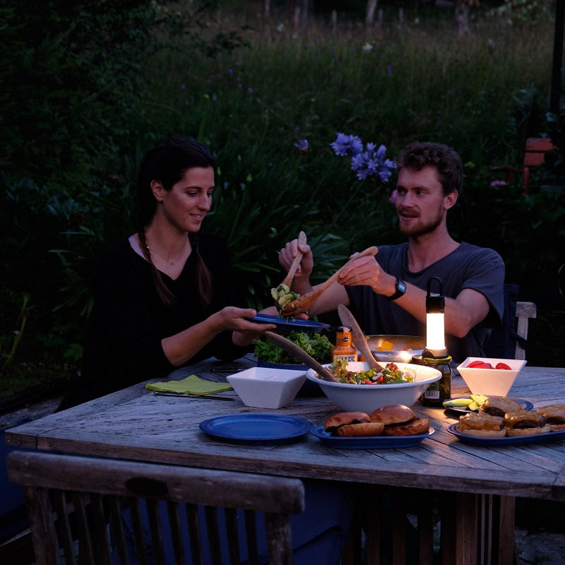 ML6 Warm: 無段階で光が調整できる小型 LEDランタン(暖色光/電球色)18650 充電池仕様 手のひらサイズ