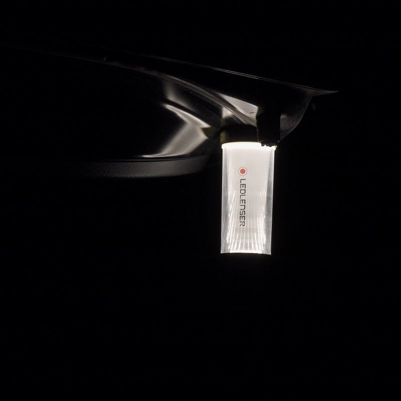 ML6 Warm: 無段階で光が調整できる小型LEDランタン(暖色光/電球色)18650 充電池仕様