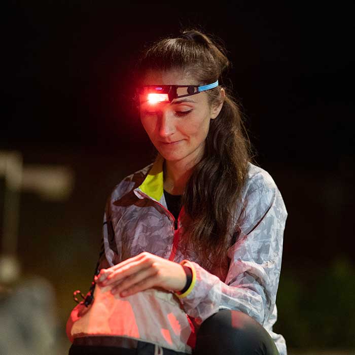 NEO1R: 39g 究極の軽さ 150ルーメン×3h照射 早朝や夕暮れのランニングに