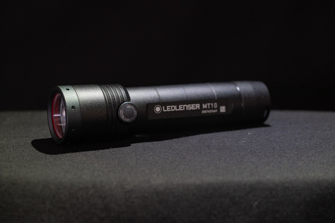 限定復活】Ledlenser MT10 Black Edition ｜フラッシュライト｜レッド