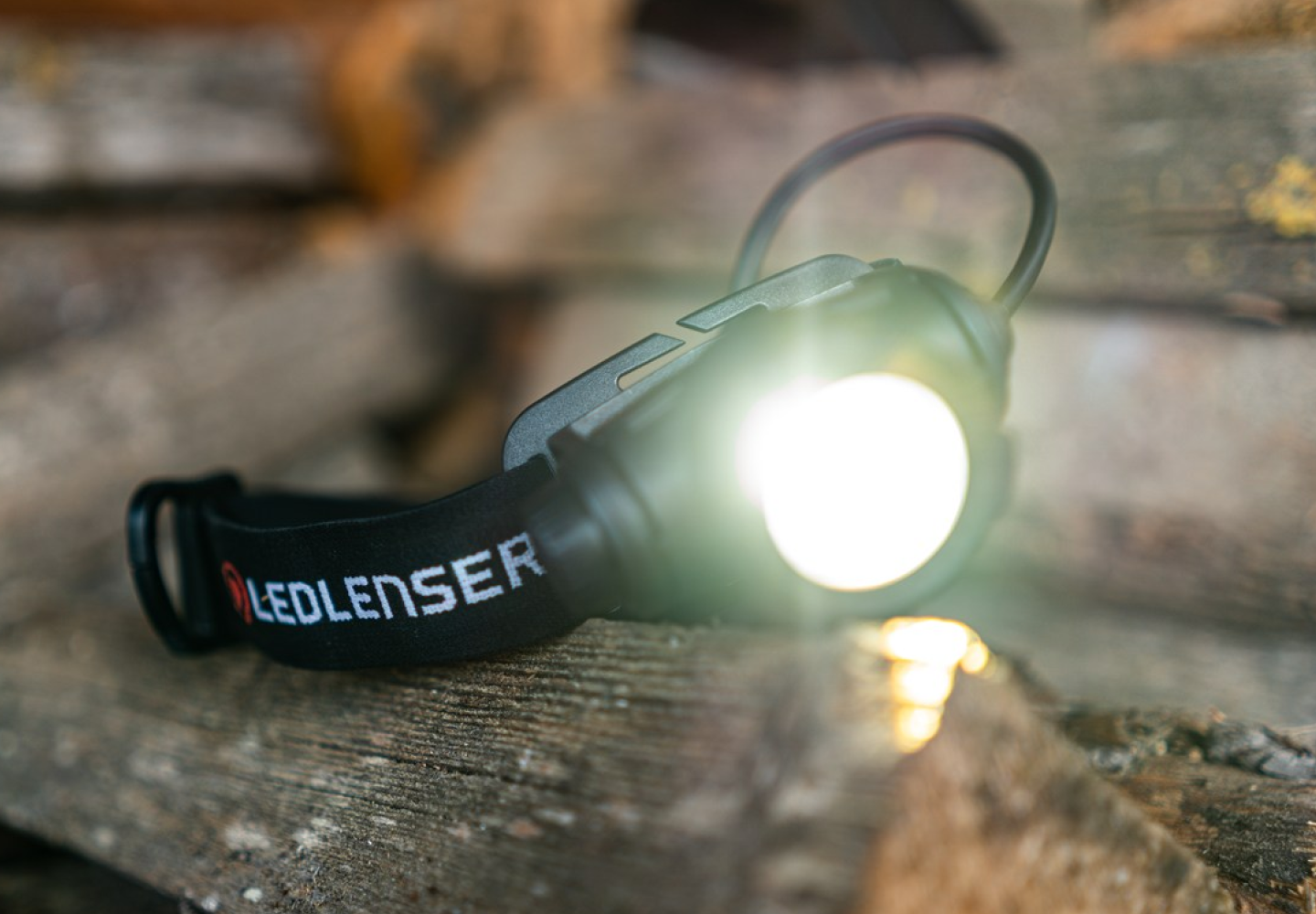 ライト・ランタン Led Lenser V2 Giga Chip ライト・ランタン Led Lenser V2 Giga Chip LED LENSER】V2