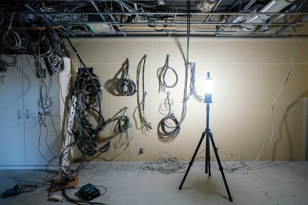 ロングエレベーター三脚 ライトスタンド エリアライト専用 3m ｜レッド