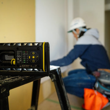 AF4R Work コンパクト＆やわらかな光、現場からキャンプ場まで使えるフィールドLED 作業ライト エリアライト 投光器 ワークライト