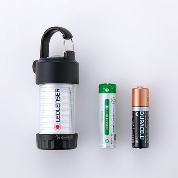 ML4 White｜71g・単3乾電池も使える充電式ミニランタン