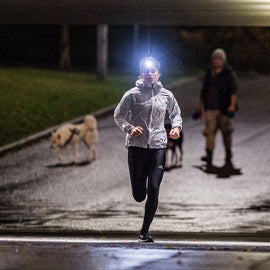 NEO1R: 39g 究極の軽さ ウルトラライト　ヘッドランプ